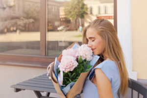 花束　女性